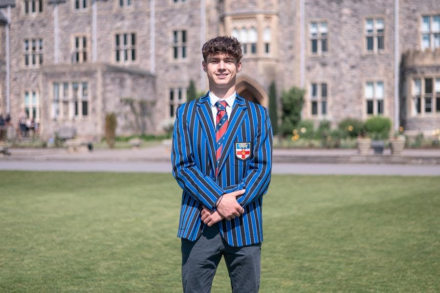 Former Taunton School student signed to Somerset County Cricket Club 